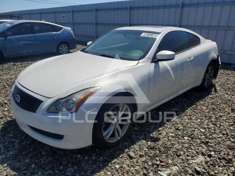 2009 Infinity G37 photo