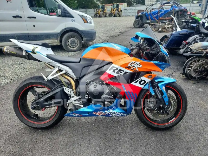 2009 Honda CBR фото