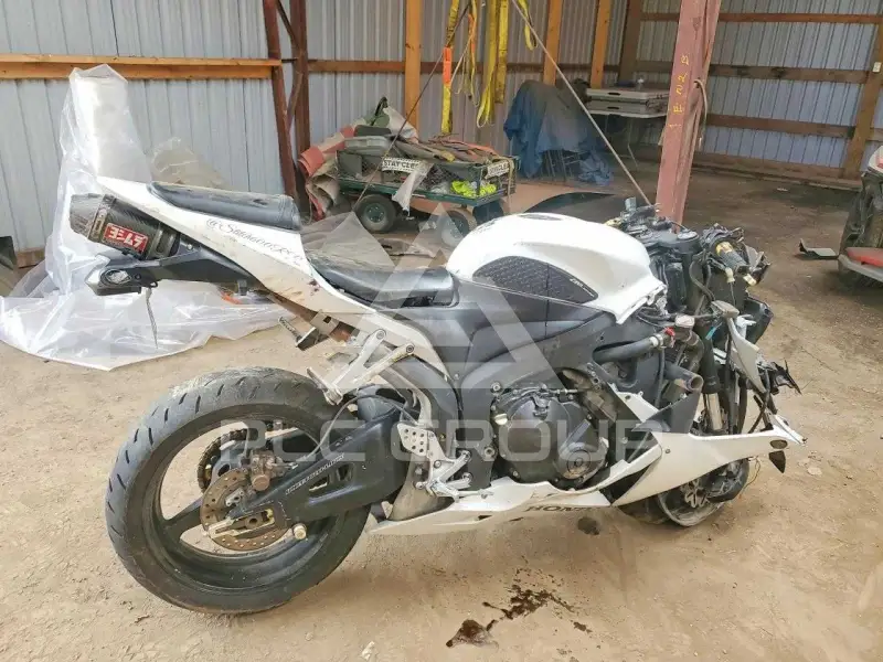 2009 Honda CBR photo