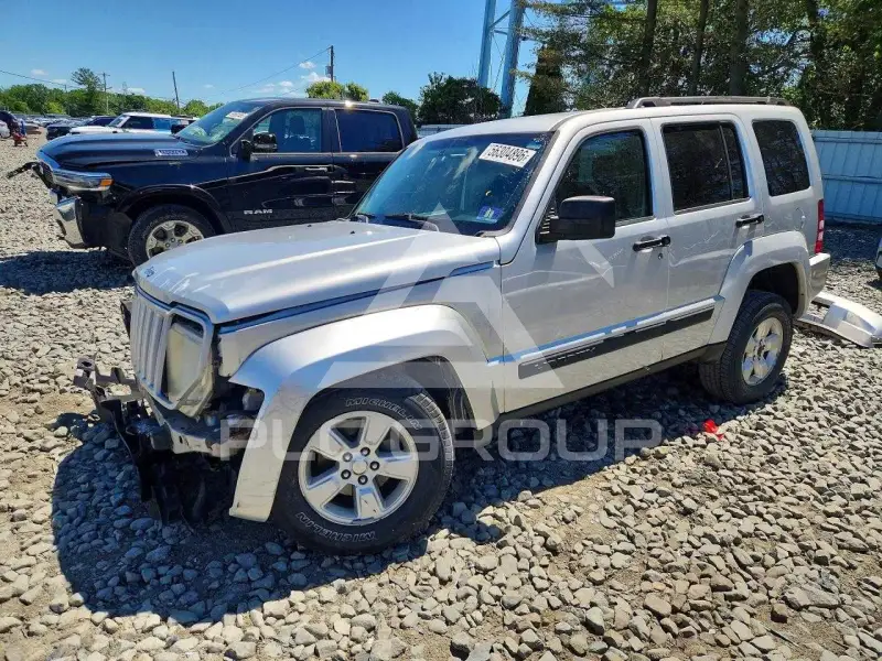 2009 Jeep LIBERTY фото