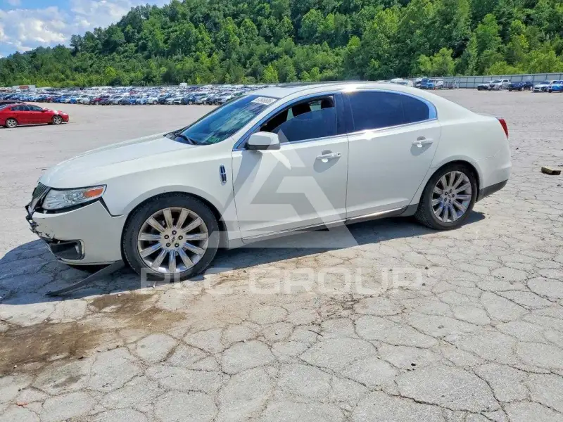 2009 Lincoln MKS photo