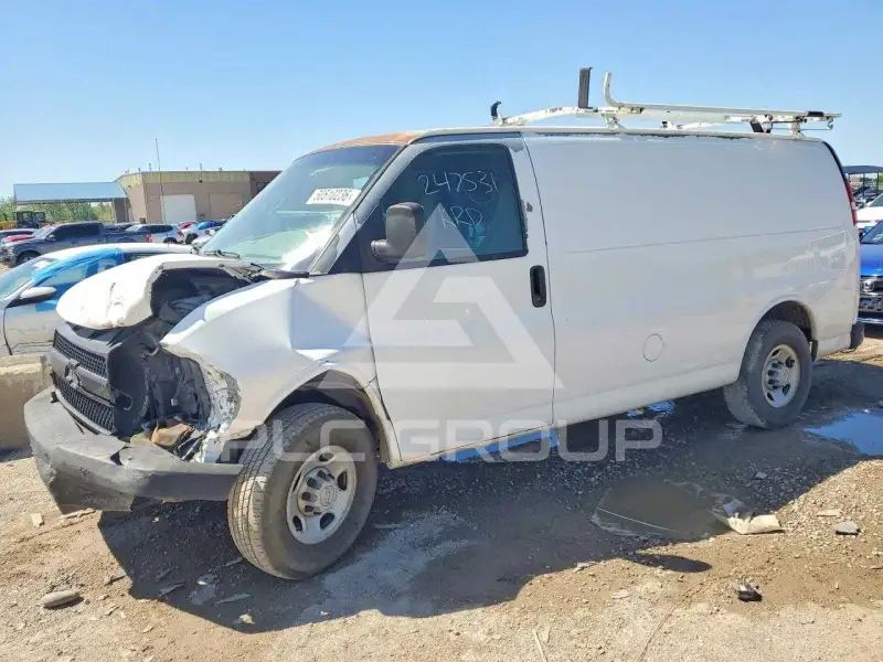 2009 Chevrolet Express photo