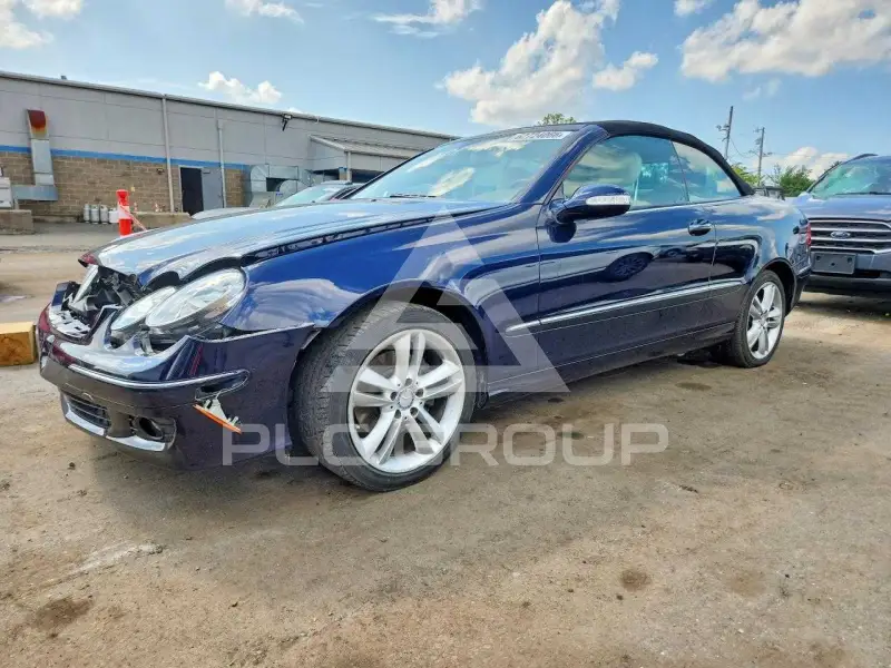 2009 Mercedes Benz CLK photo