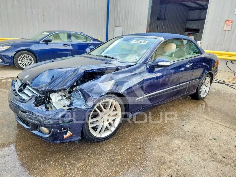 2009 Mercedes Benz CLK photo