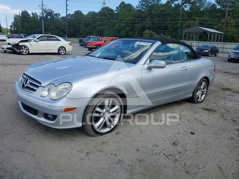 2009 Mercedes Benz CLK фото
