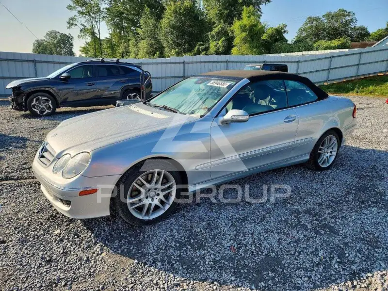 2009 Mercedes Benz CLK фото