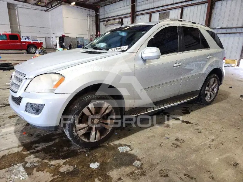 2009 Mercedes Benz ML-Class фото