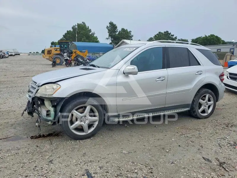 2009 Mercedes Benz ML-Class photo