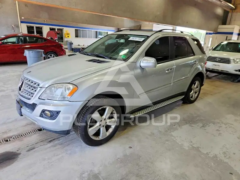 2009 Mercedes Benz ML-Class фото