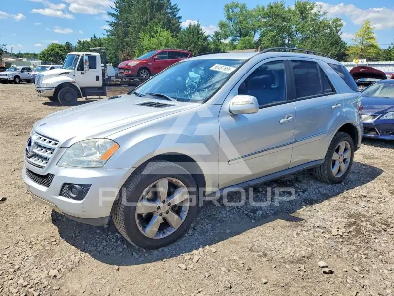 2009 Mercedes Benz ML-Class photo