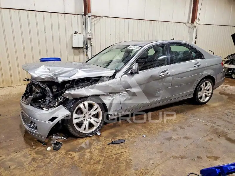 2009 Mercedes Benz C-Class фото