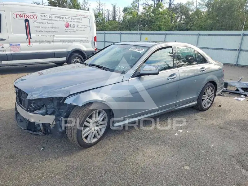 2009 Mercedes Benz C-Class фото