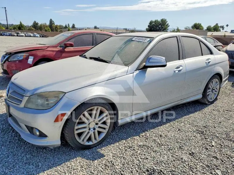 2009 Mercedes Benz C-Class photo