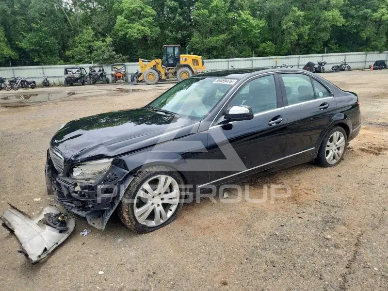 2009 Mercedes Benz C-Class фото