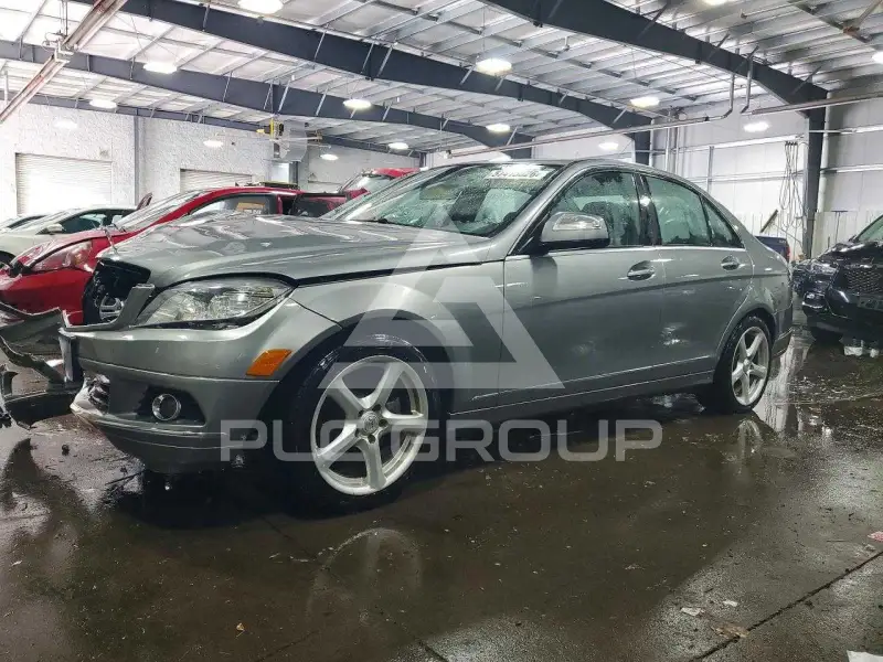 2009 Mercedes Benz C-Class фото