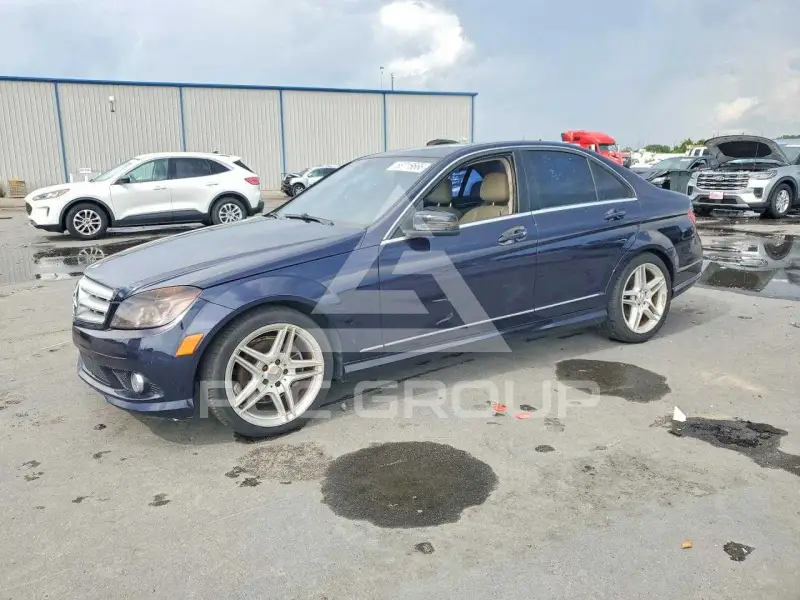 2009 Mercedes Benz C-Class фото
