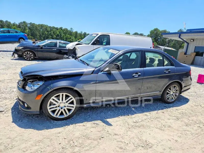 2009 Mercedes Benz C-Class фото