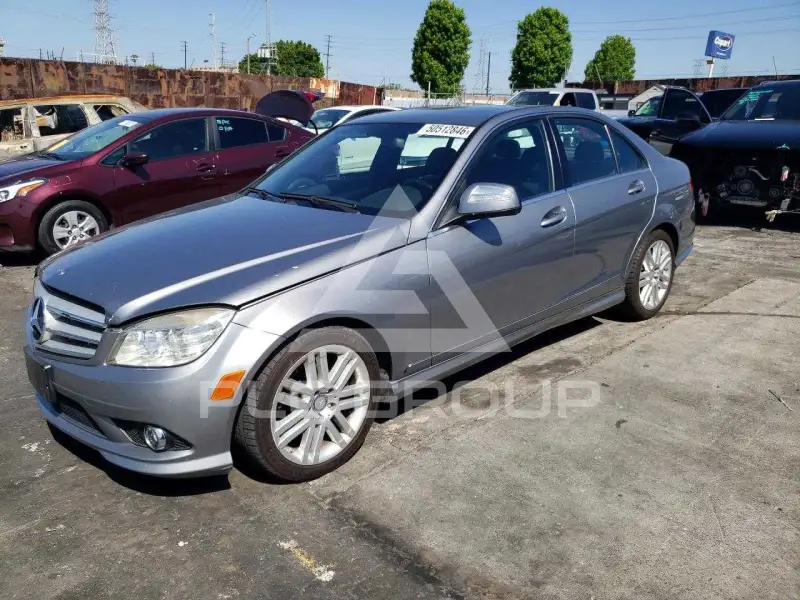 2009 Mercedes Benz C-Class фото