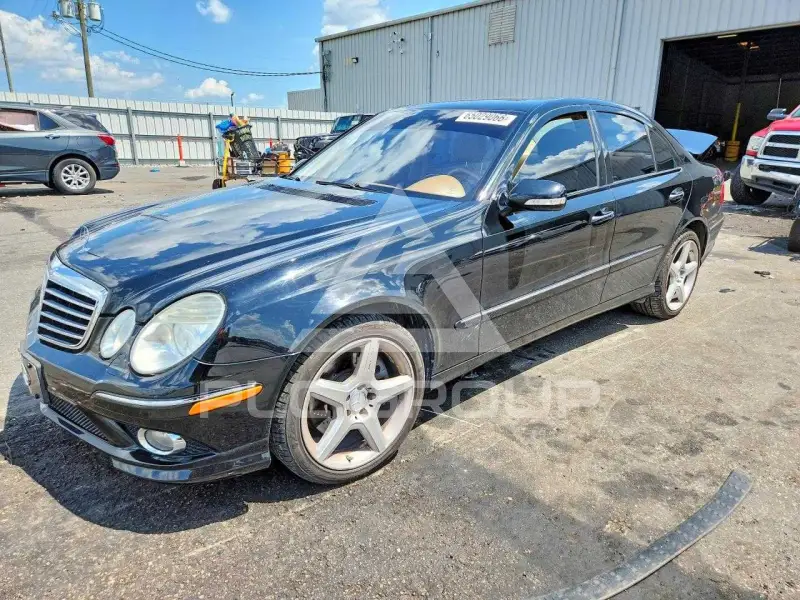 2009 Mercedes Benz E-Class photo