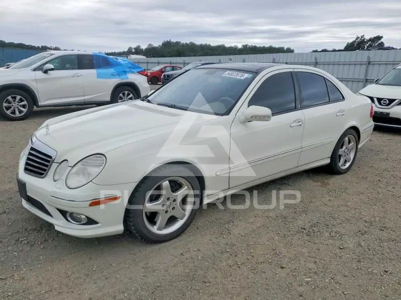 2009 Mercedes Benz E-Class фото