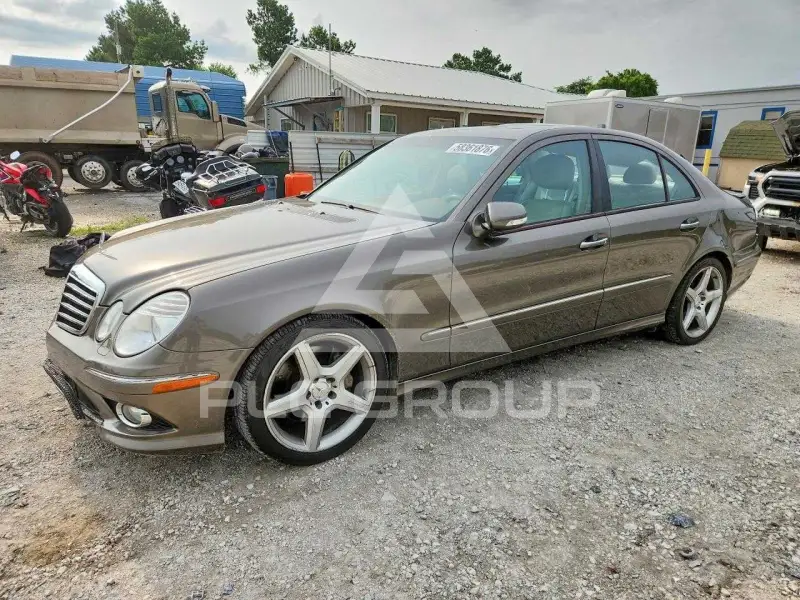 2009 Mercedes Benz E-Class фото