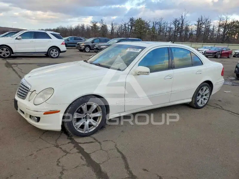 2009 Mercedes Benz E-Class фото