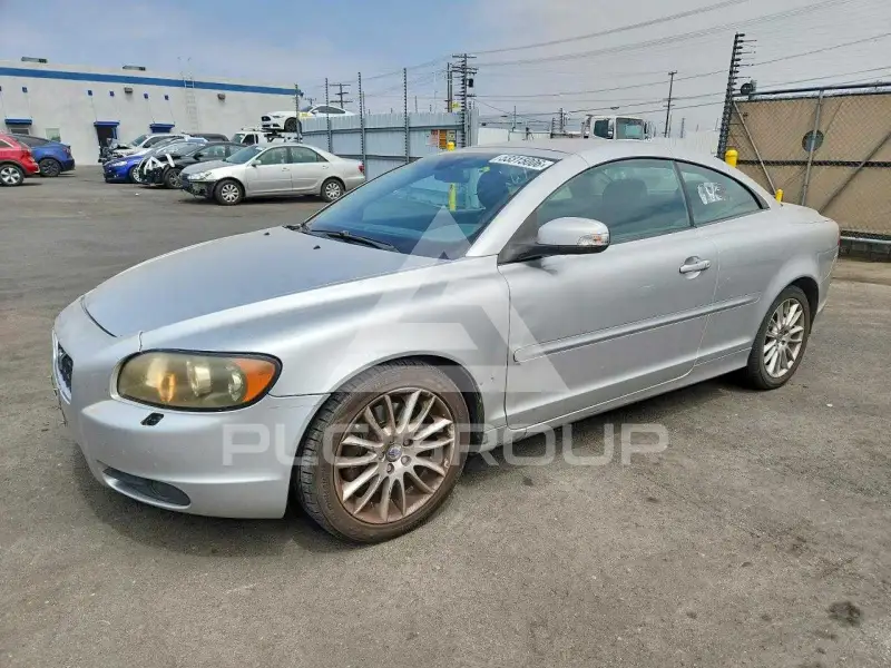 2009 Volvo C70 photo