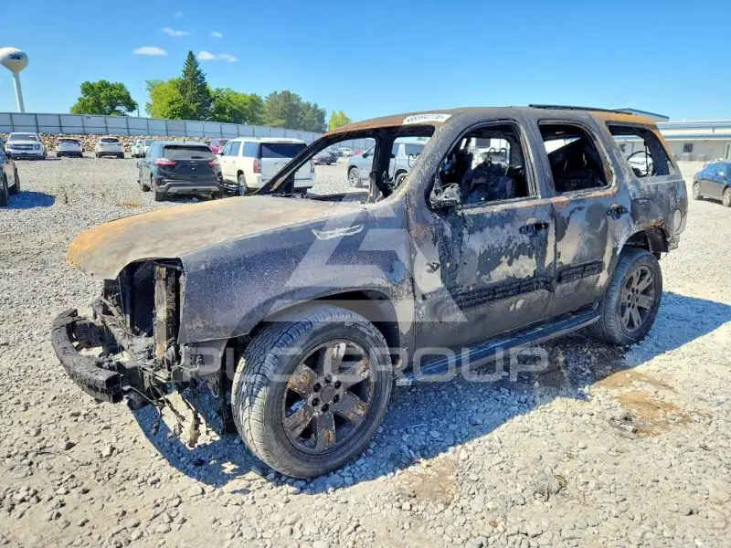 2009 GMC YUKON фото