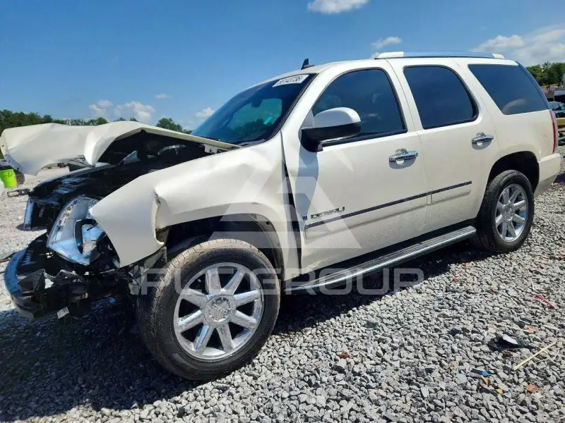 2009 GMC YUKON фото