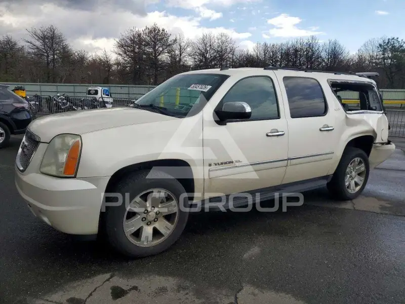 2009 GMC YUKON фото