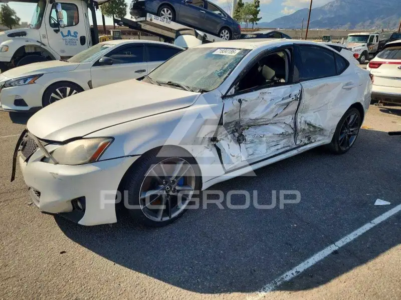 2009 Lexus IS photo
