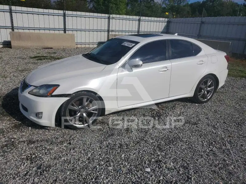 2009 Lexus IS photo