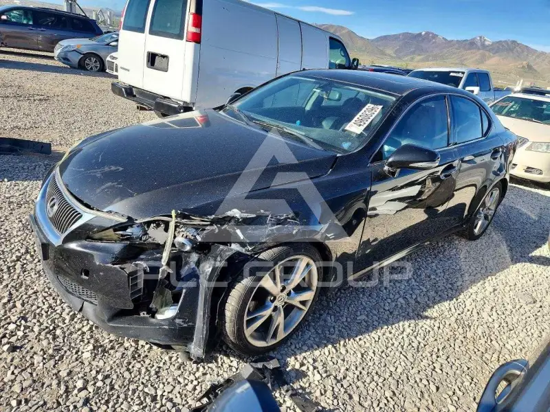 2009 Lexus IS photo