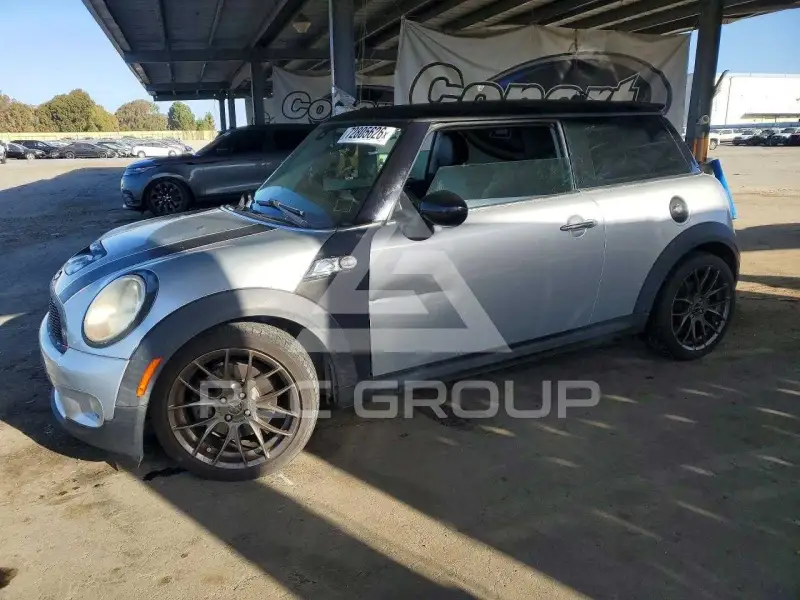2009 Mini COOPER photo