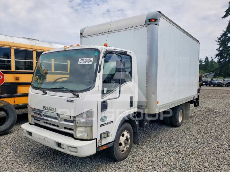 2009 Isuzu NPR фото