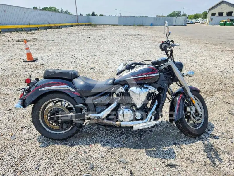2009 Yamaha XVS1100 photo