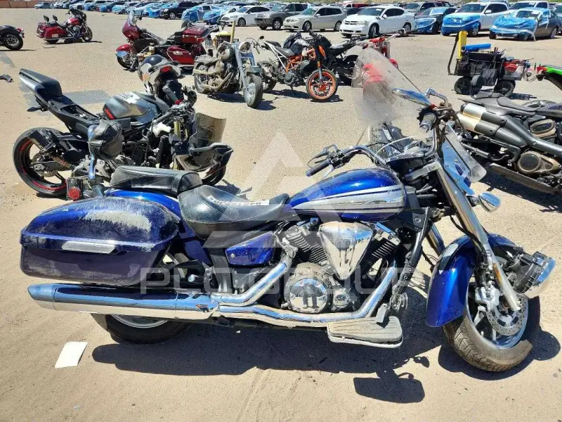 2009 Yamaha XVS1100 фото