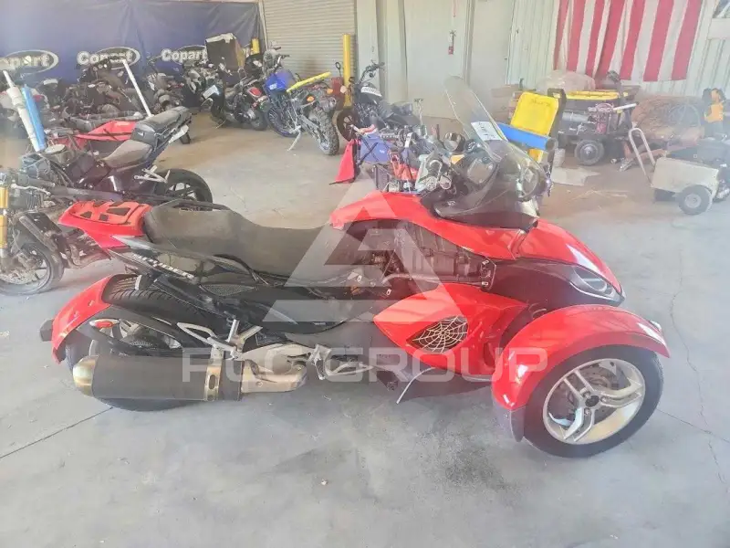 2009 Can-AM SPYDER фото
