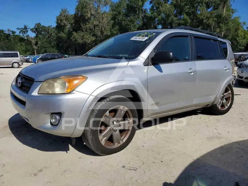 2009 Toyota RAV4 photo
