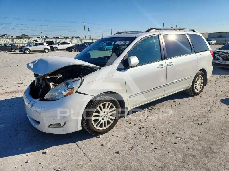 2009 Toyota SIENNA photo