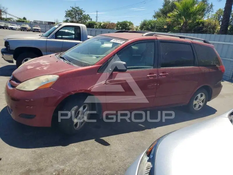 2009 Toyota SIENNA фото