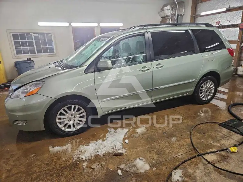 2009 Toyota SIENNA фото