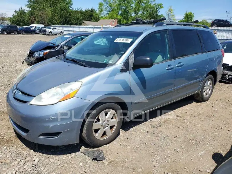2009 Toyota SIENNA фото
