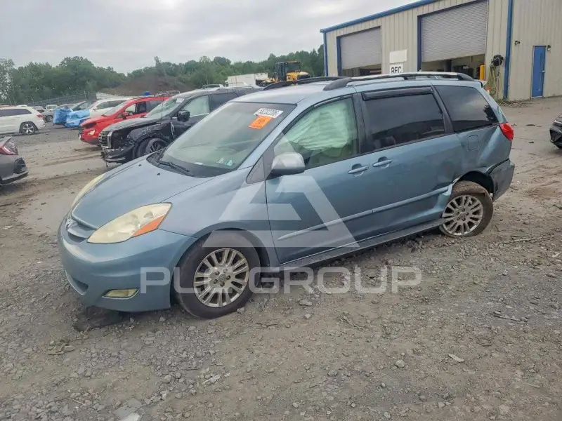 2009 Toyota SIENNA фото