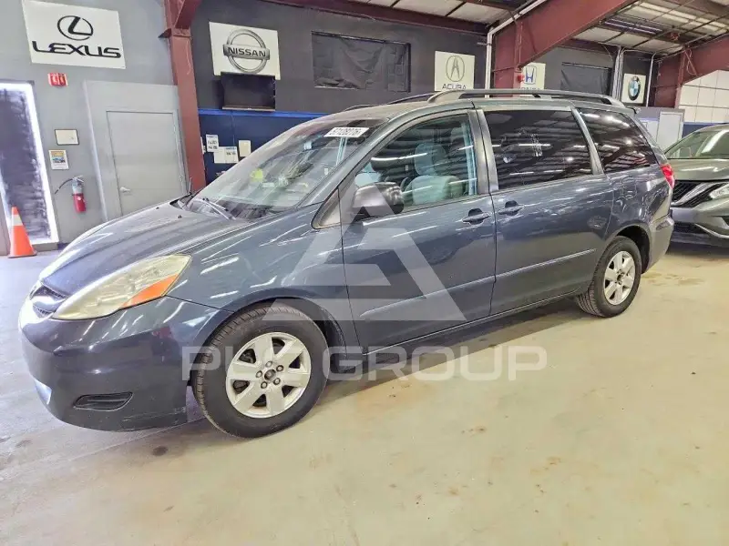 2009 Toyota SIENNA фото
