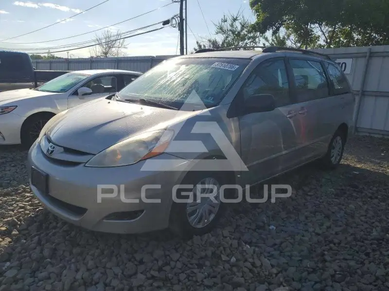 2009 Toyota SIENNA фото