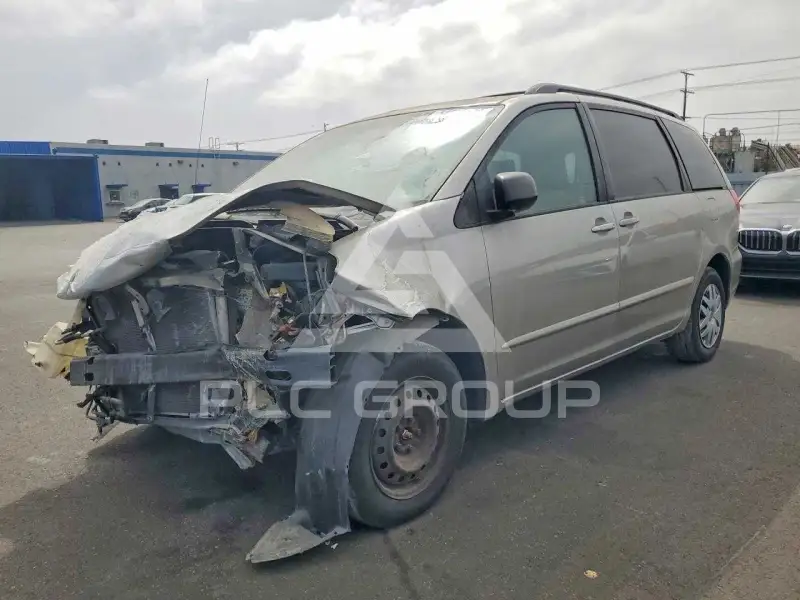 2009 Toyota SIENNA фото