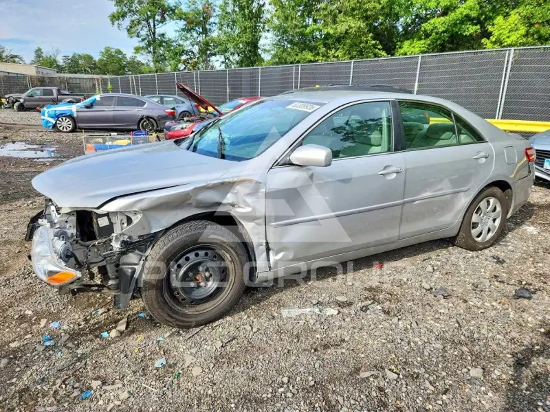 2009 Toyota CAMRY фото