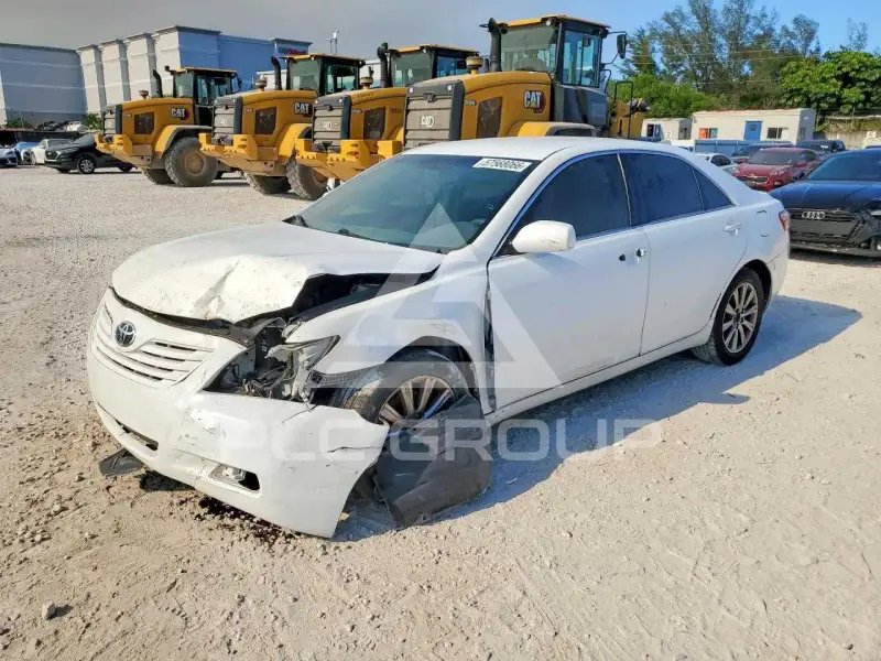 2009 Toyota CAMRY фото