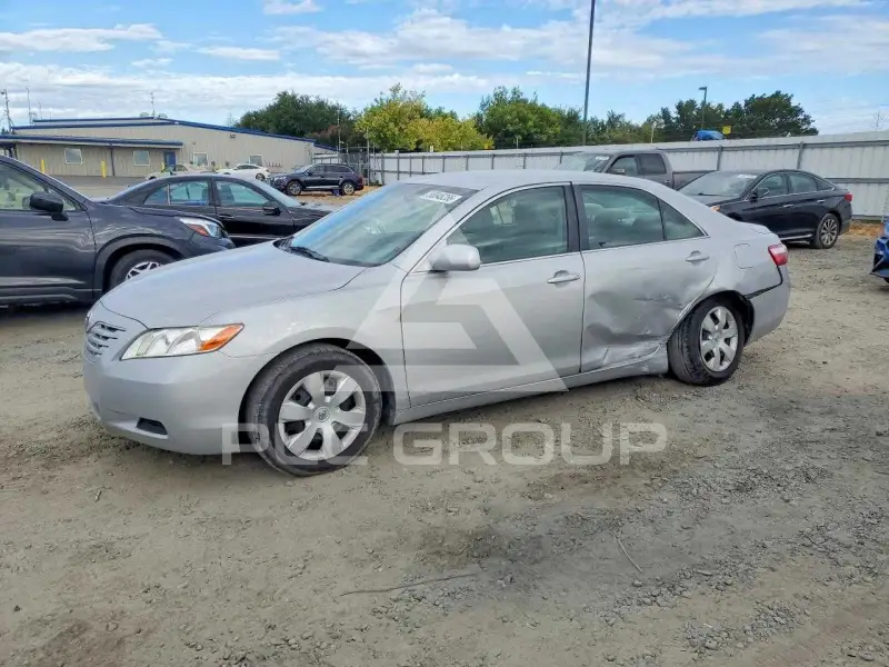 2009 Toyota CAMRY фото